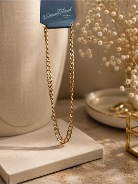 Universal Thread Gold Link Chain Necklace